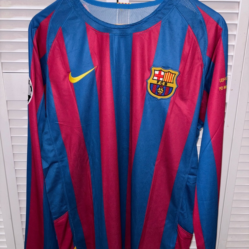 Ronaldinho Barcelona 2006 Home